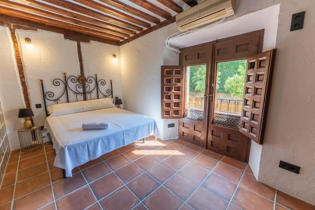 Encantador Apartamento En Calle Segovia Мадрид Екстериор снимка