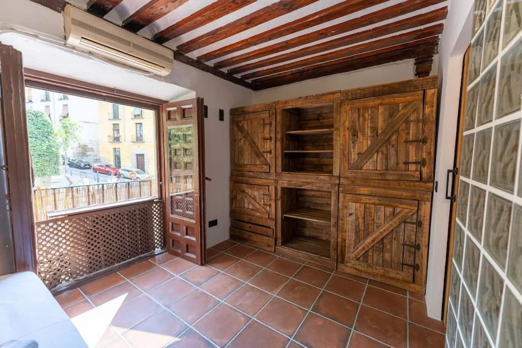 Encantador Apartamento En Calle Segovia Мадрид Екстериор снимка