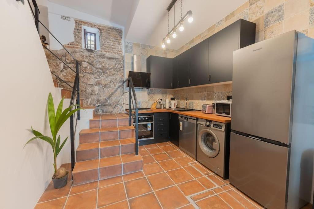 Encantador Apartamento En Calle Segovia Мадрид Екстериор снимка